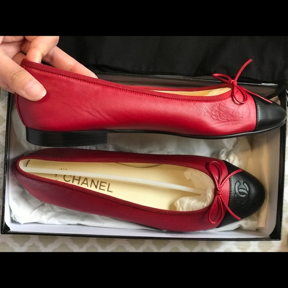CHANEL RED BALLERINA FLATS - Picture 2 of 4